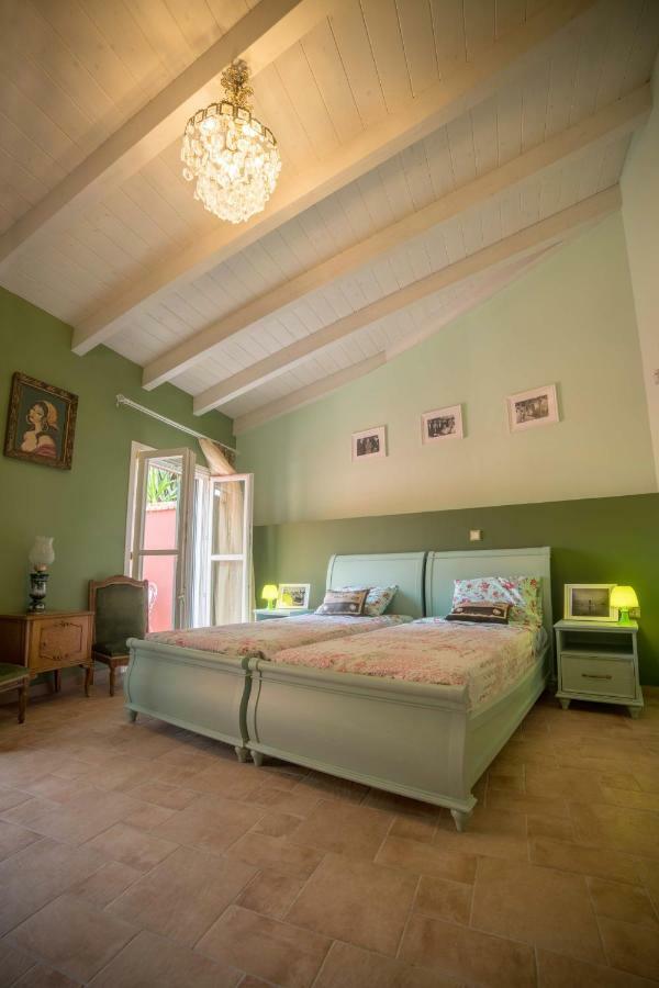 Nitsa Villa *
