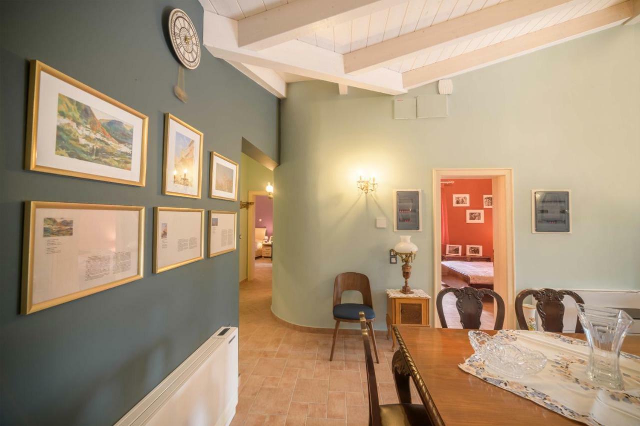 Nitsa Villa *